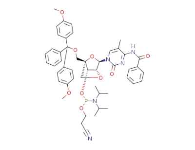 (1R,3R,4R,7S)-3-(4-N-benzoyl-5-methylcytosin-1-yl)-[2-cyanoethoxy(diisopropylamino)phosphinoxy]-1-[4,4'-dimethoxytrityloxymethyl]-2,5-dioxabicyclo[2.2.1]heptane